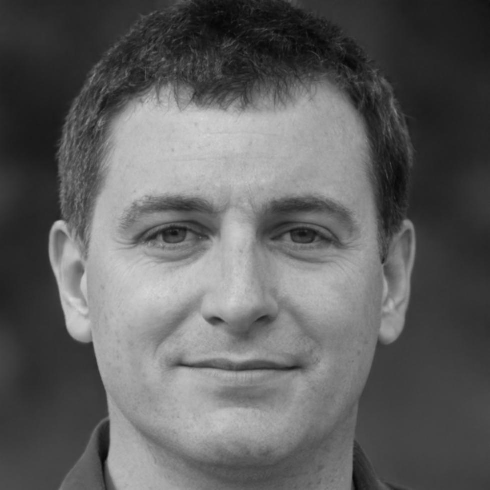 Marcus Thornfield, founder and lead educator at drelvianoraq