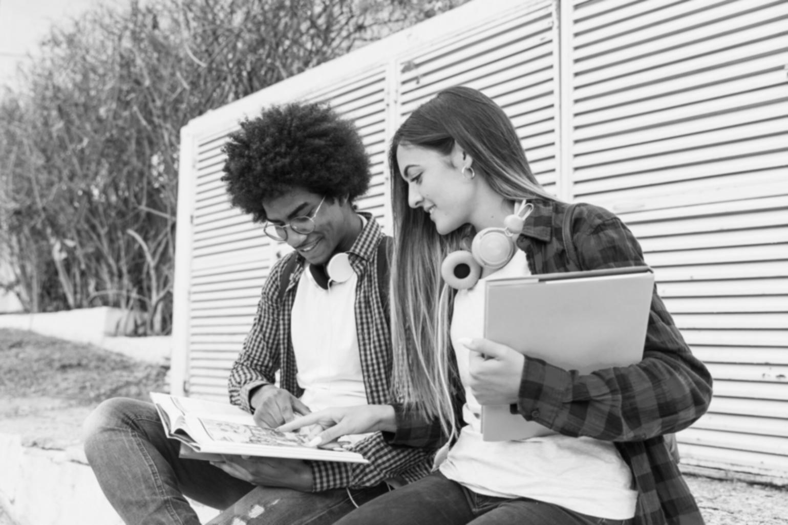 Financial planning workspace with seasonal budget charts and analysis tools